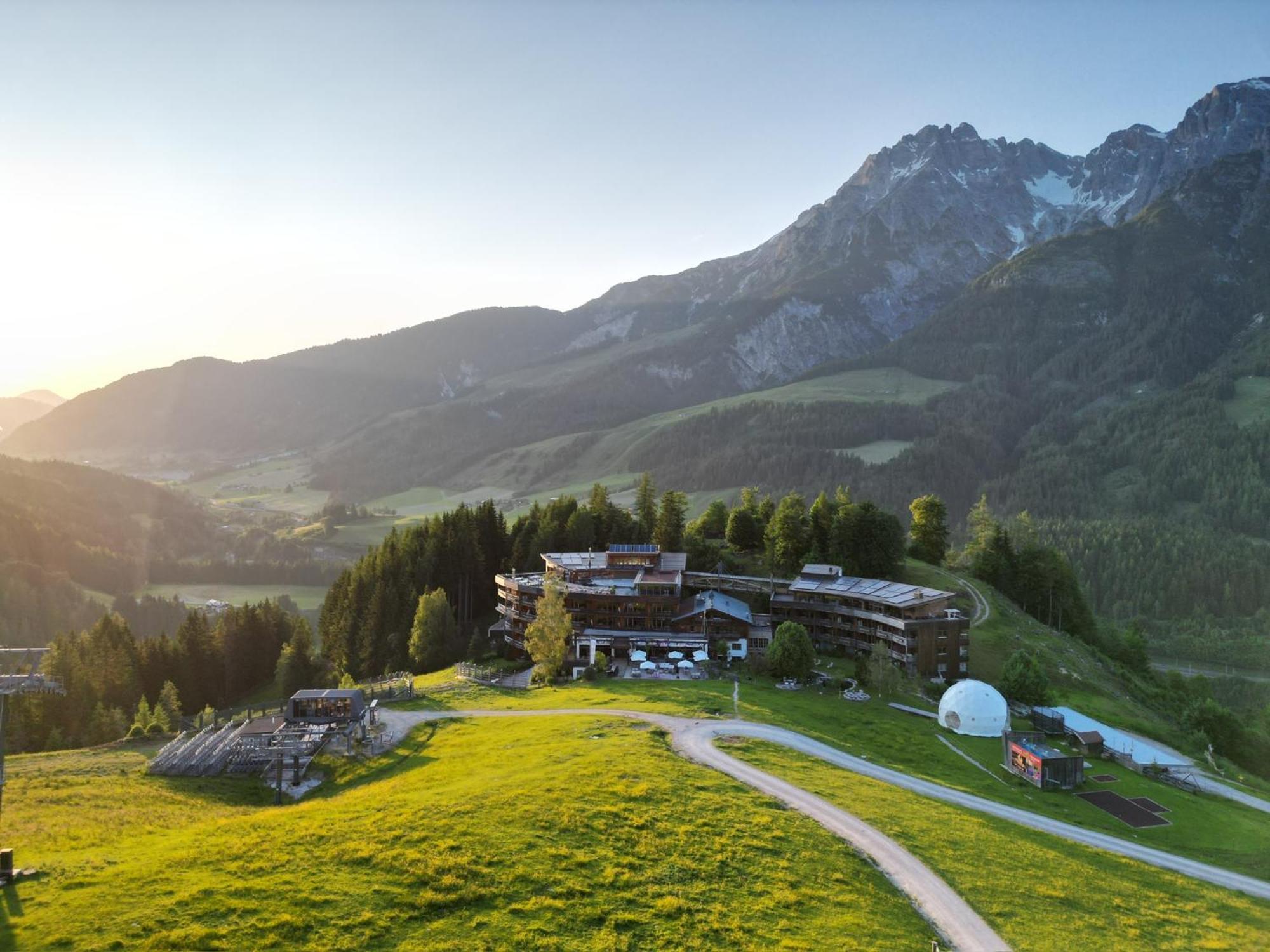 Holzhotel Forsthofalm Leogang Exteriör bild