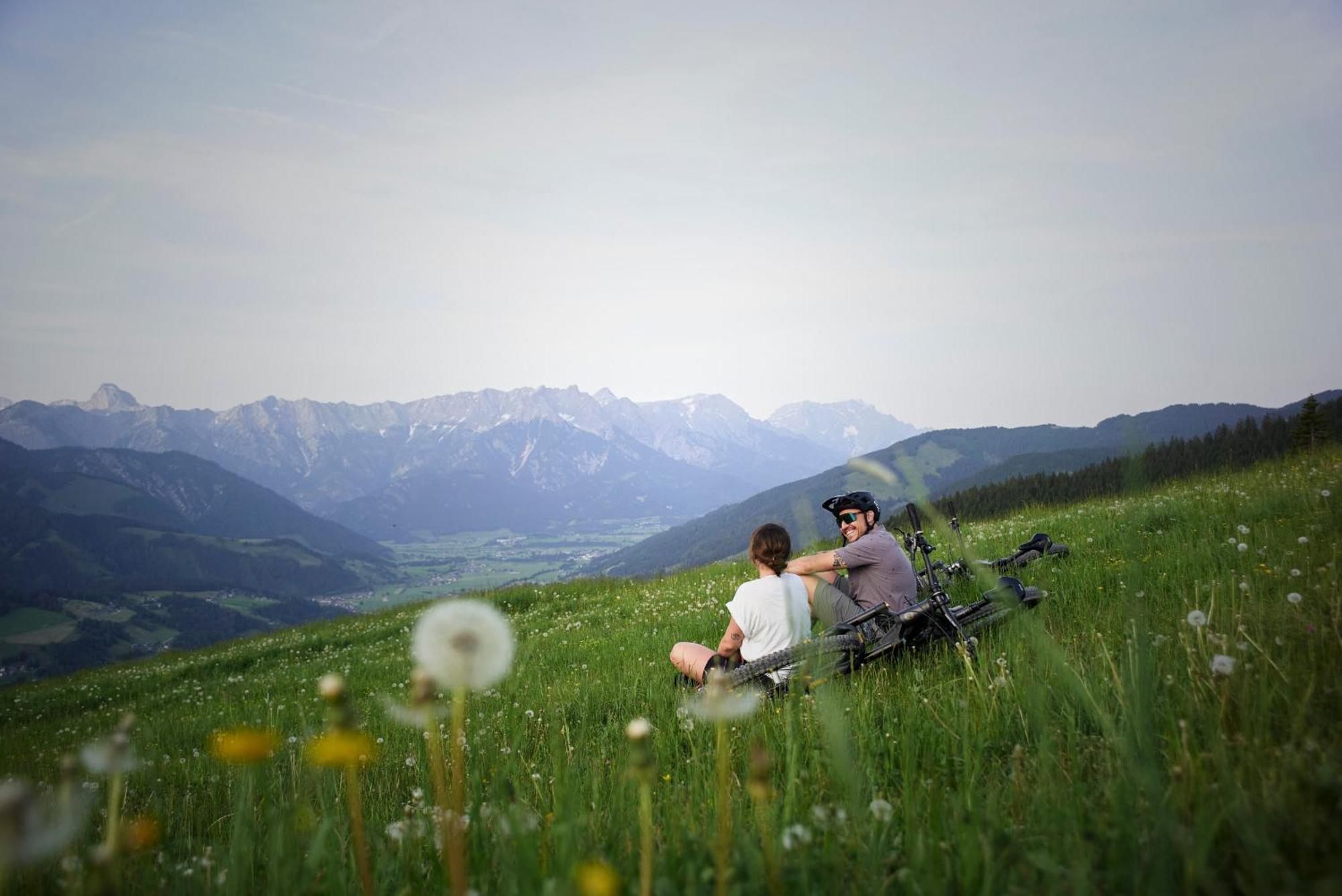 Holzhotel Forsthofalm Leogang Exteriör bild
