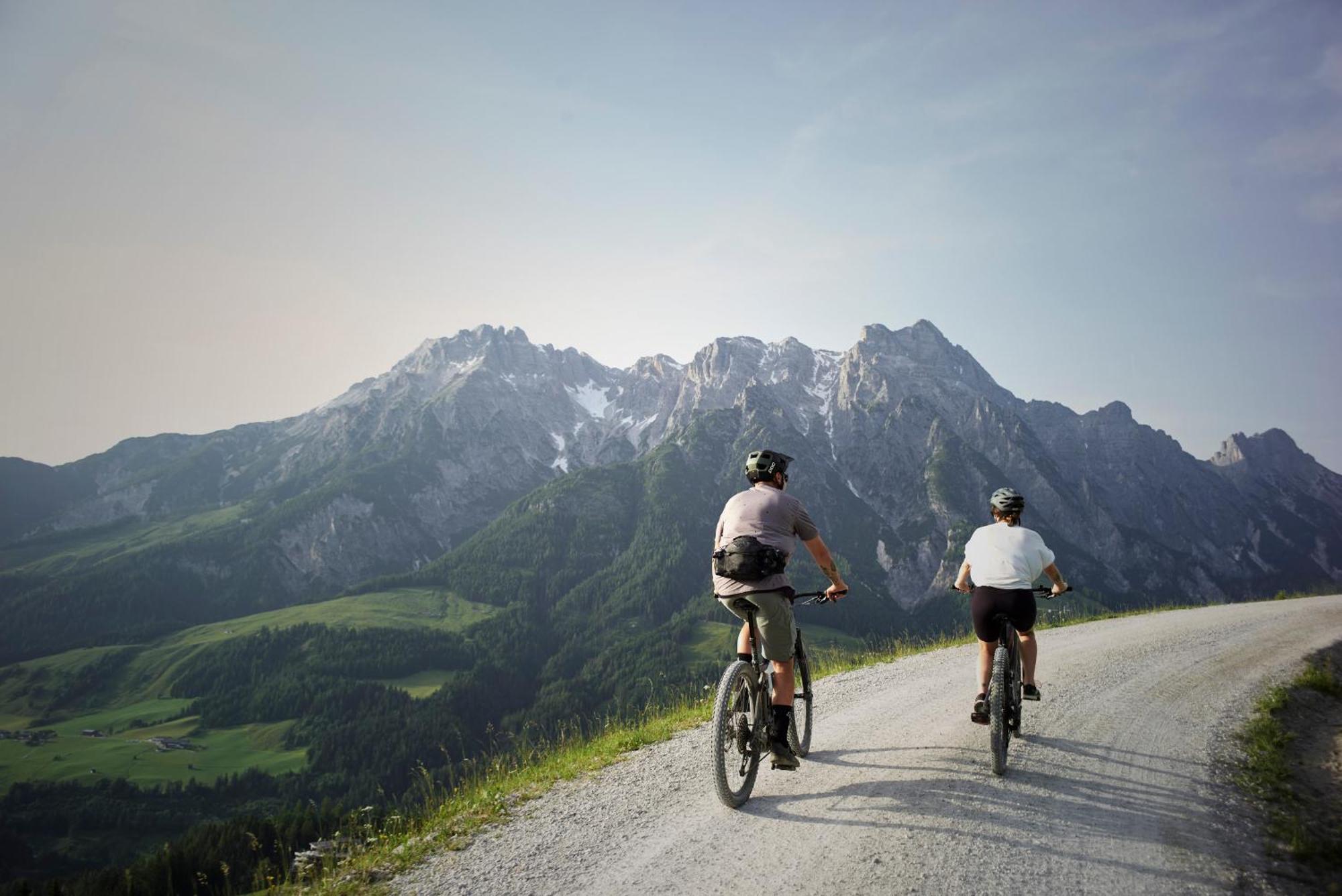 Holzhotel Forsthofalm Leogang Exteriör bild