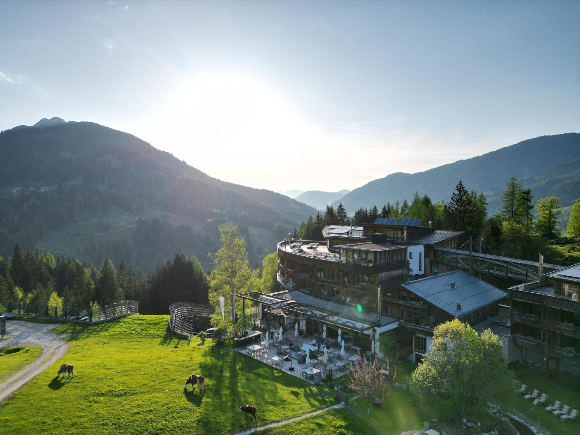 Holzhotel Forsthofalm Leogang Exteriör bild