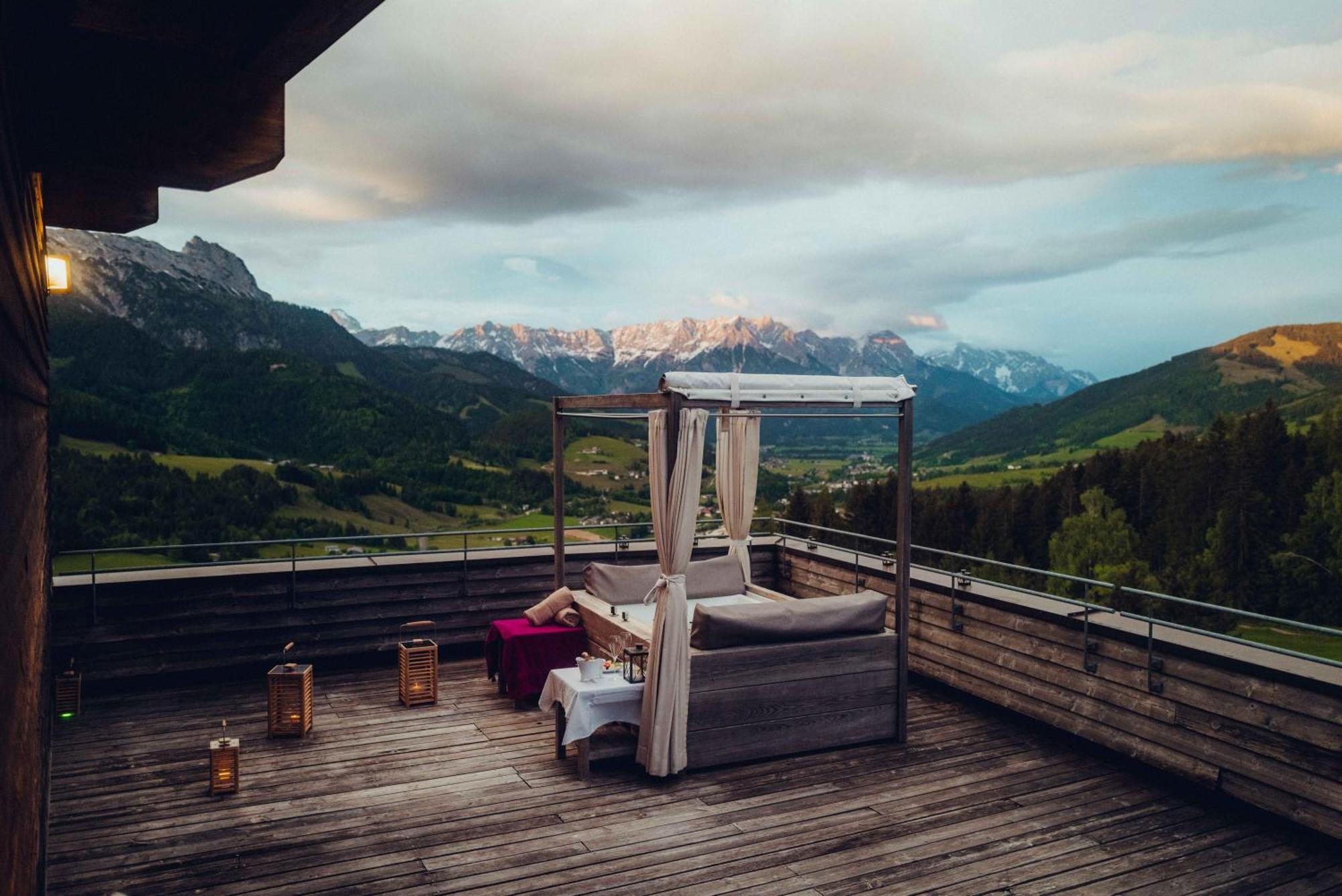 Holzhotel Forsthofalm Leogang Exteriör bild