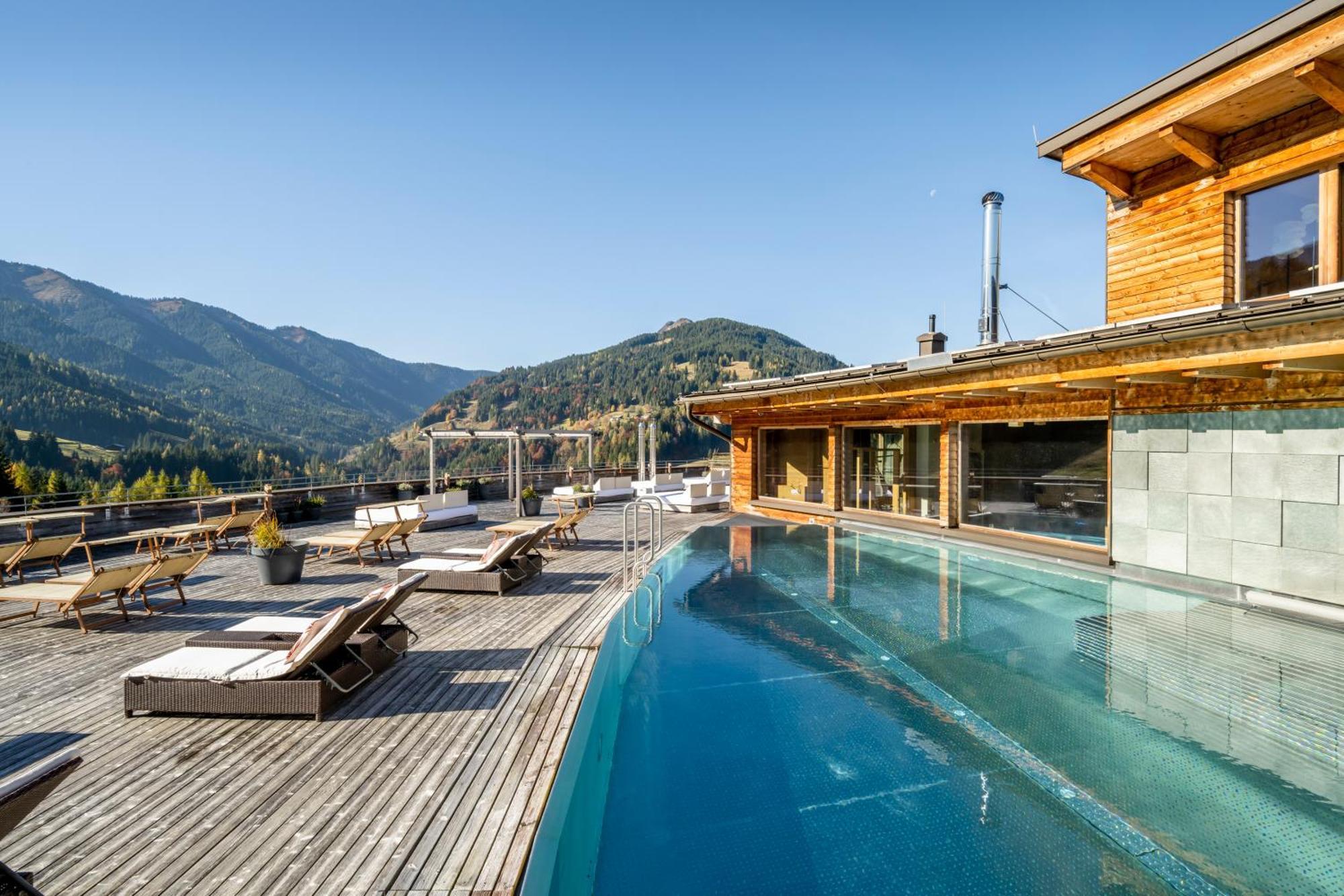 Holzhotel Forsthofalm Leogang Exteriör bild